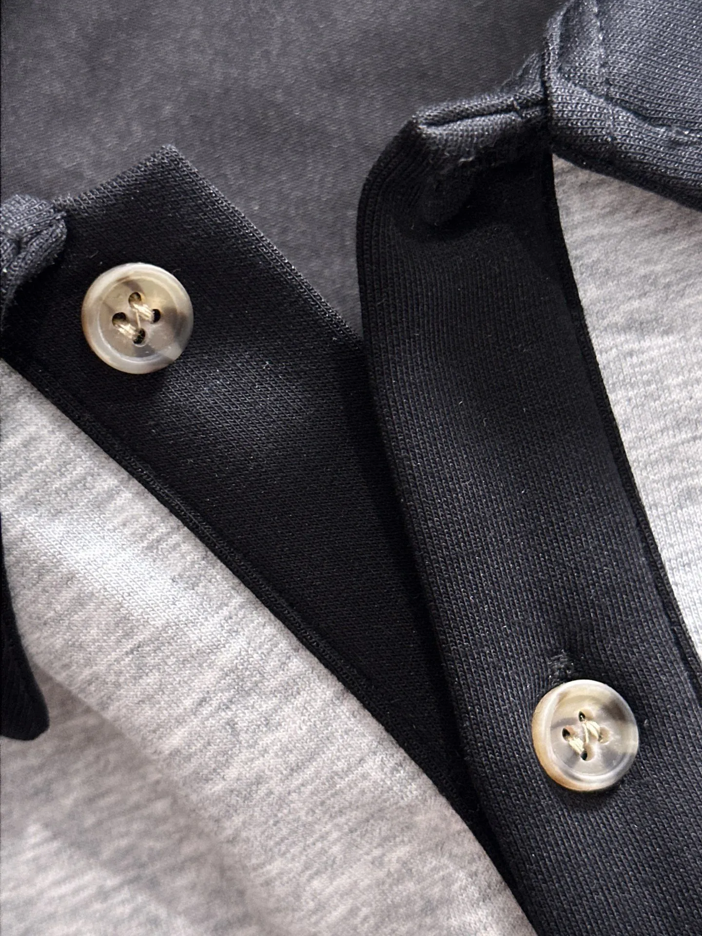 P360 Stone Island is the exclusive first release of 25ss autumn and winter new lapel sweatshirt long-sleeved men and women. Many celebrities share the same style. Craftsmanship that ordinary small workshops cannot copy. We are not afraid of any challenges in terms of materials, detail restoration and craftsmanship, just to provide you with wonderful products. Compare the top original versions at will. No expense is spared just to make it better. Unique imported fabric feel. Purely imported German machine production. Precision operation. Thousands of needles density. Full set of new accessories with three standards for simultaneous customization. The upper body is versatile and fashionable. A perfect choice for autumn and winter, a must-have item. Size chart: m-4XL (please state your height and weight when placing an order)